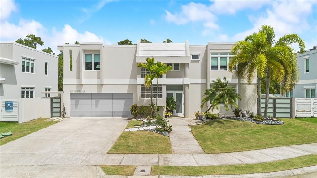 Vendido Recientemente: $765,000 (4 camas, 2 baños, 2293 Pies cuadrados)