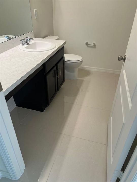 出租: $2,000 (4 贝兹, 2 浴室, 1989 平方英尺)