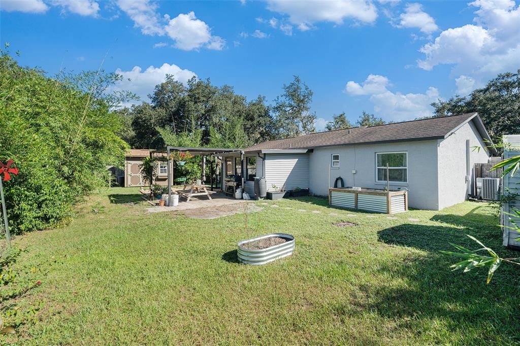 Active With Contract: $280,000 (3 beds, 1 baths, 1344 Square Feet)