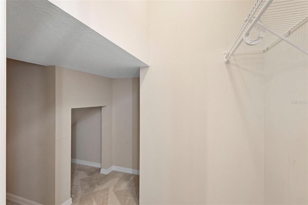 В аренду: $3,800 (5 спален, 3 ванн, 3436 Квадратных фут)