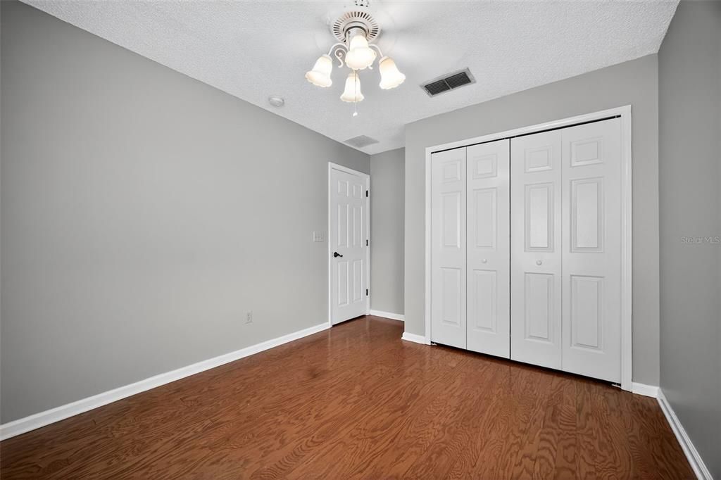 На продажу: $329,000 (3 спален, 2 ванн, 1400 Квадратных фут)