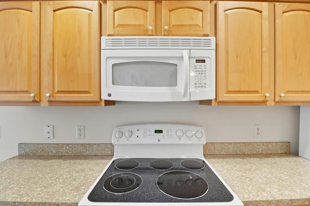 待售: $329,500 (3 贝兹, 2 浴室, 1711 平方英尺)