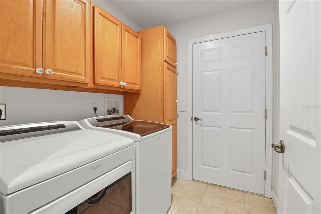 待售: $329,500 (3 贝兹, 2 浴室, 1711 平方英尺)