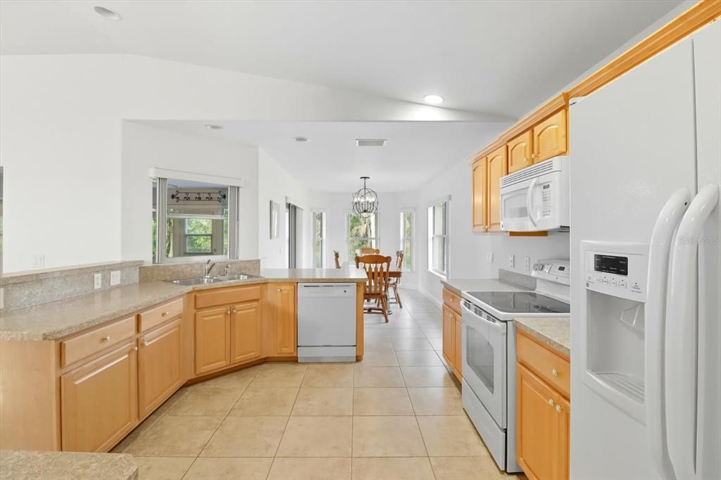 待售: $329,500 (3 贝兹, 2 浴室, 1711 平方英尺)