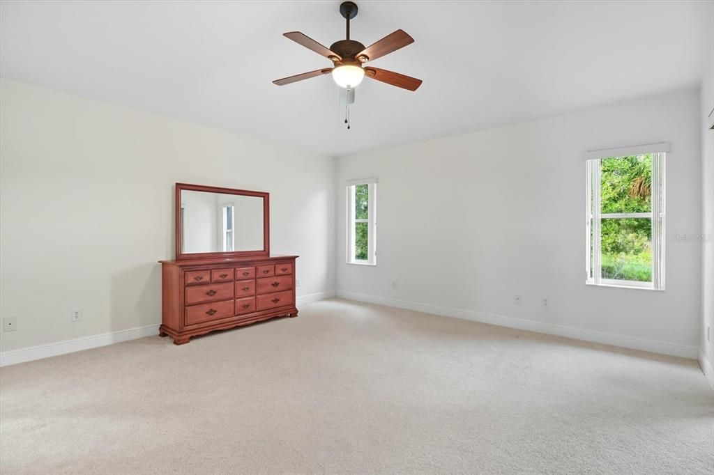 待售: $329,500 (3 贝兹, 2 浴室, 1711 平方英尺)