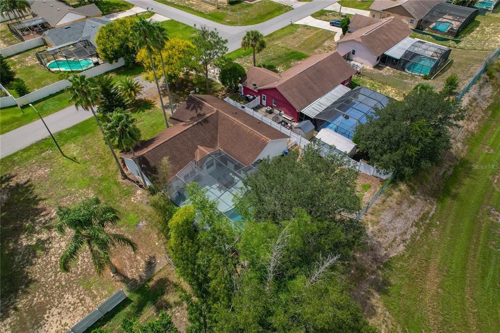 Под контрактом: $318,500 (4 спален, 2 ванн, 1615 Квадратных фут)