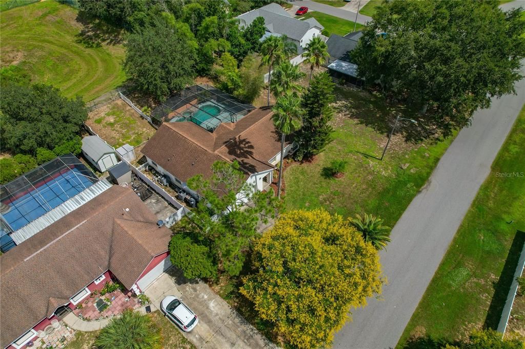 Под контрактом: $318,500 (4 спален, 2 ванн, 1615 Квадратных фут)