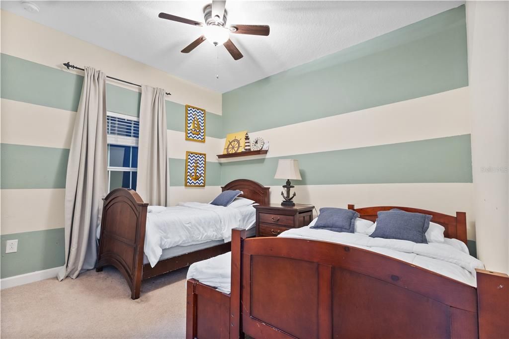 En Renta: $2,950 (5 camas, 4 baños, 2024 Pies cuadrados)