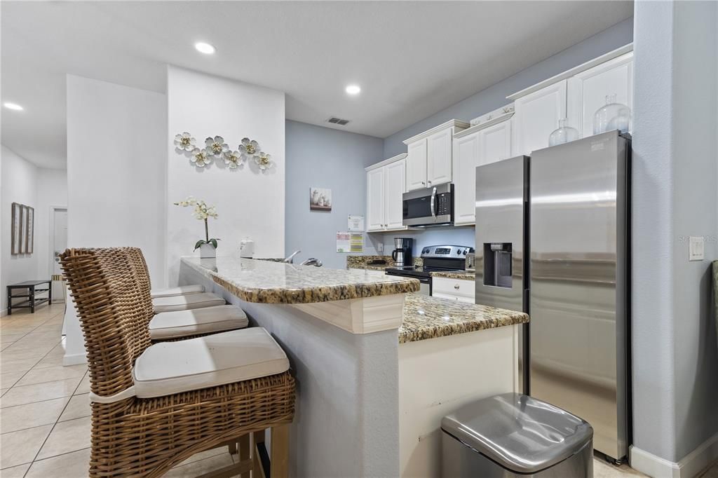 En Renta: $2,950 (5 camas, 4 baños, 2024 Pies cuadrados)