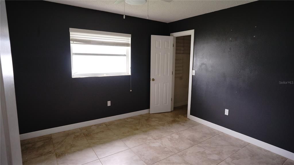 Active With Contract: $375,000 (3 beds, 2 baths, 1664 Square Feet)