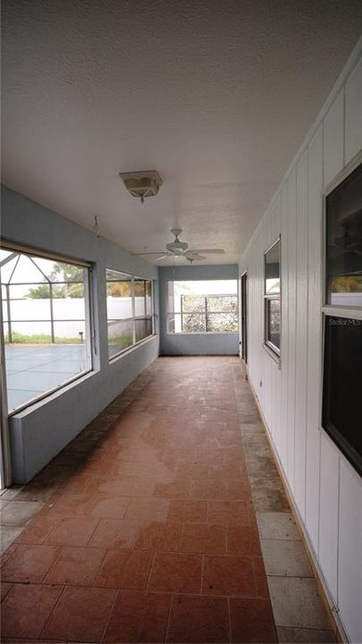 Active With Contract: $375,000 (3 beds, 2 baths, 1664 Square Feet)