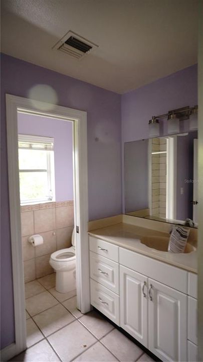 Active With Contract: $375,000 (3 beds, 2 baths, 1664 Square Feet)