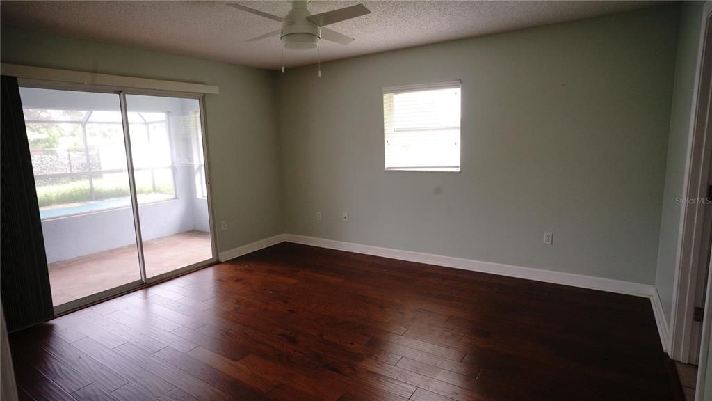 Active With Contract: $375,000 (3 beds, 2 baths, 1664 Square Feet)