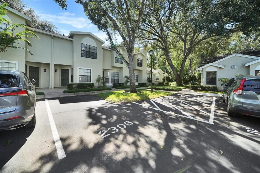 For Sale: $205,900 (2 beds, 2 baths, 1185 Square Feet)