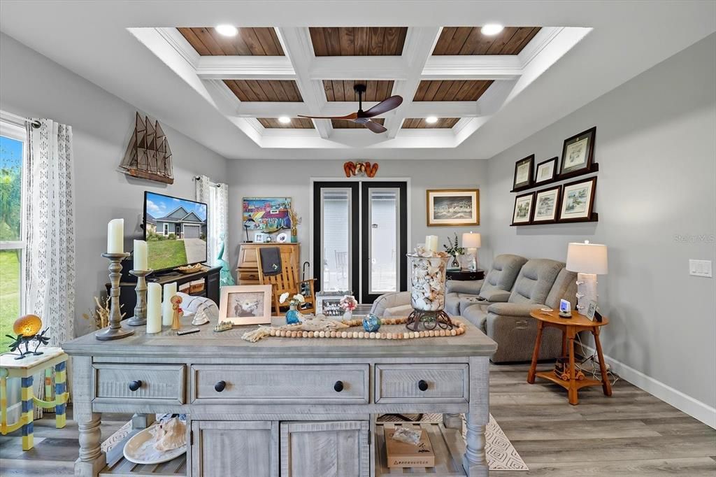 For Sale: $384,500 (3 beds, 2 baths, 1754 Square Feet)