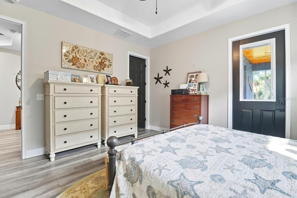 For Sale: $384,500 (3 beds, 2 baths, 1754 Square Feet)