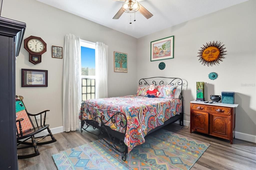 For Sale: $384,500 (3 beds, 2 baths, 1754 Square Feet)