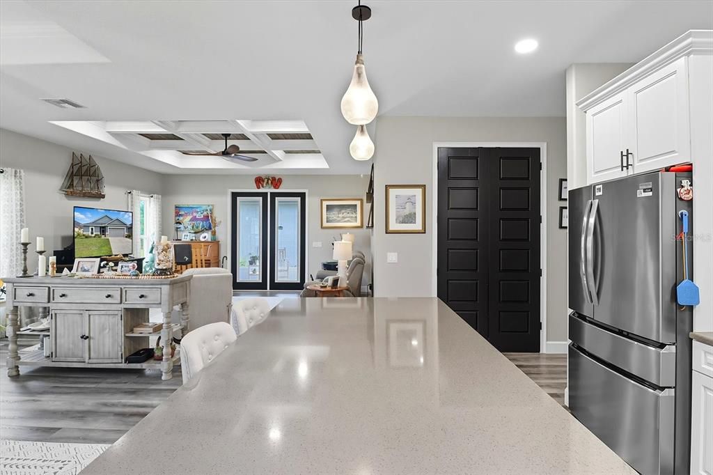 For Sale: $384,500 (3 beds, 2 baths, 1754 Square Feet)