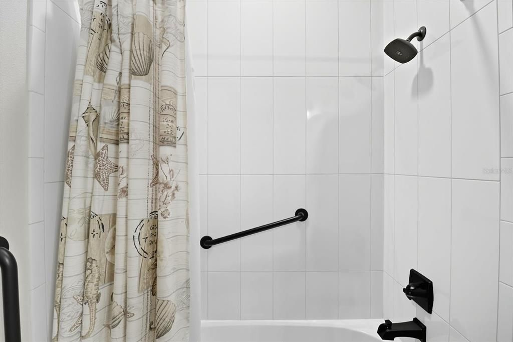 For Sale: $384,500 (3 beds, 2 baths, 1754 Square Feet)