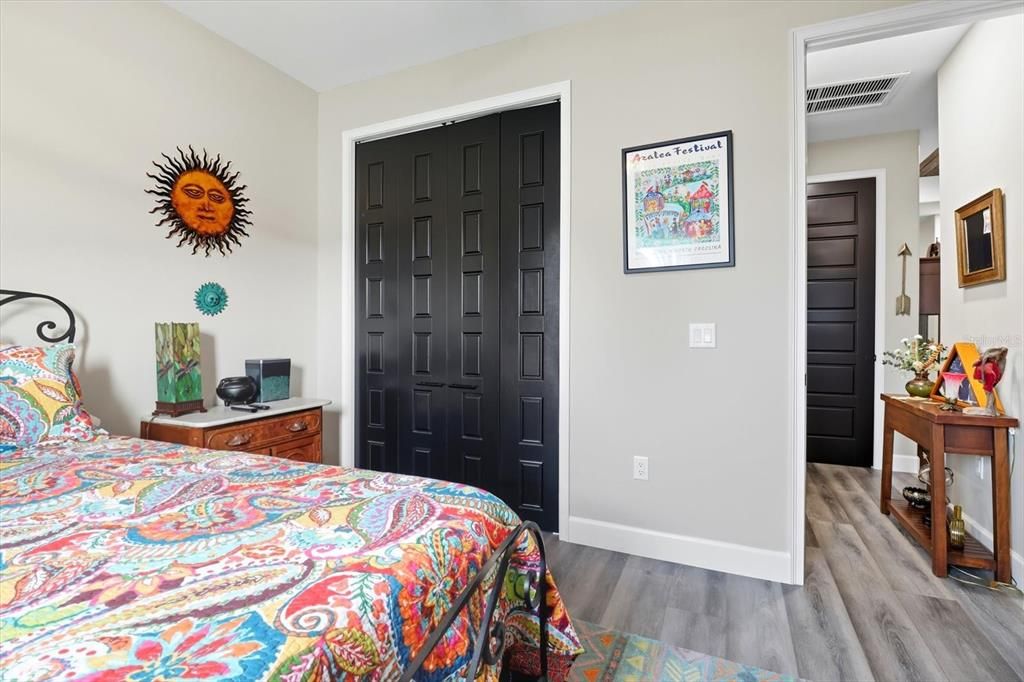 For Sale: $384,500 (3 beds, 2 baths, 1754 Square Feet)