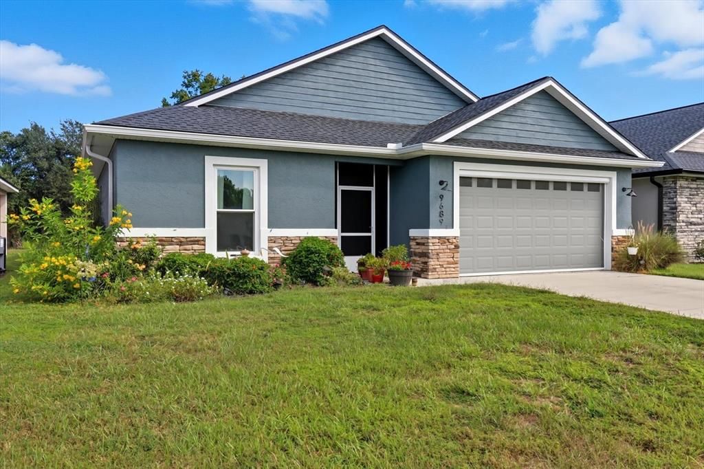 For Sale: $384,500 (3 beds, 2 baths, 1754 Square Feet)