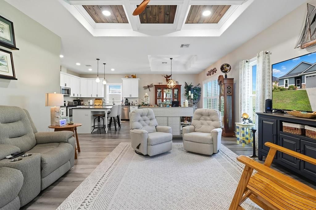 For Sale: $384,500 (3 beds, 2 baths, 1754 Square Feet)