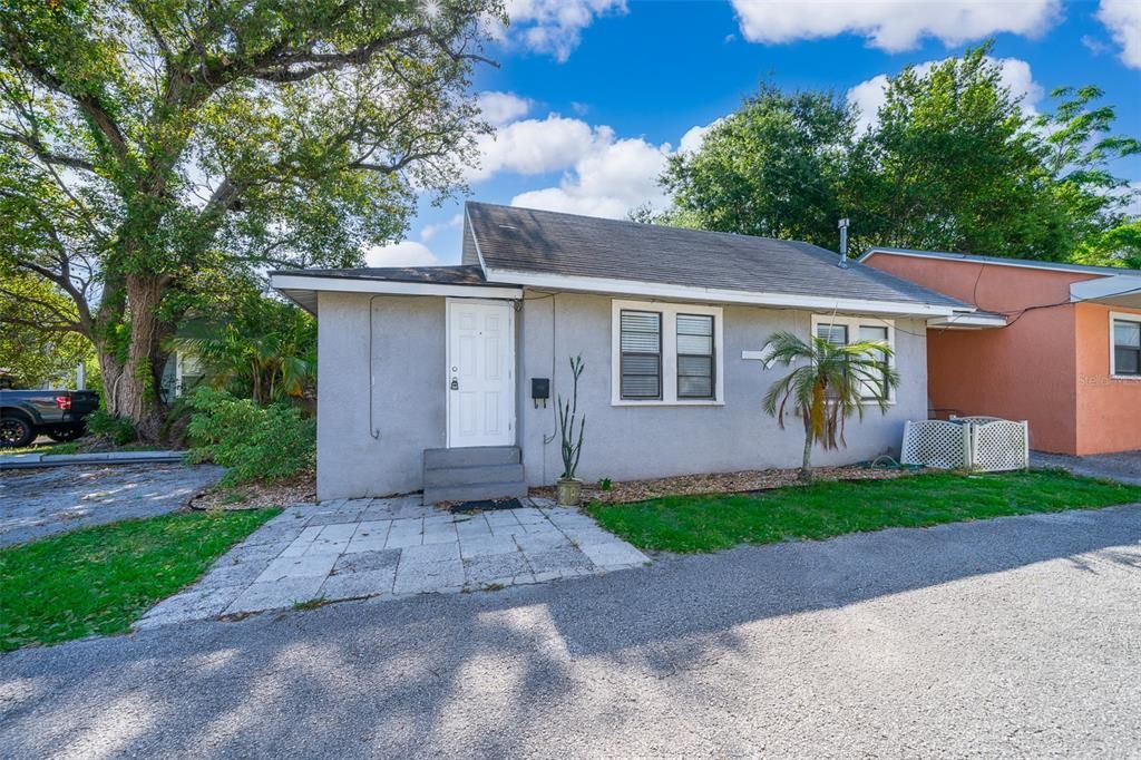 For Sale: $560,000 (3 beds, 0 baths, 1416 Square Feet)