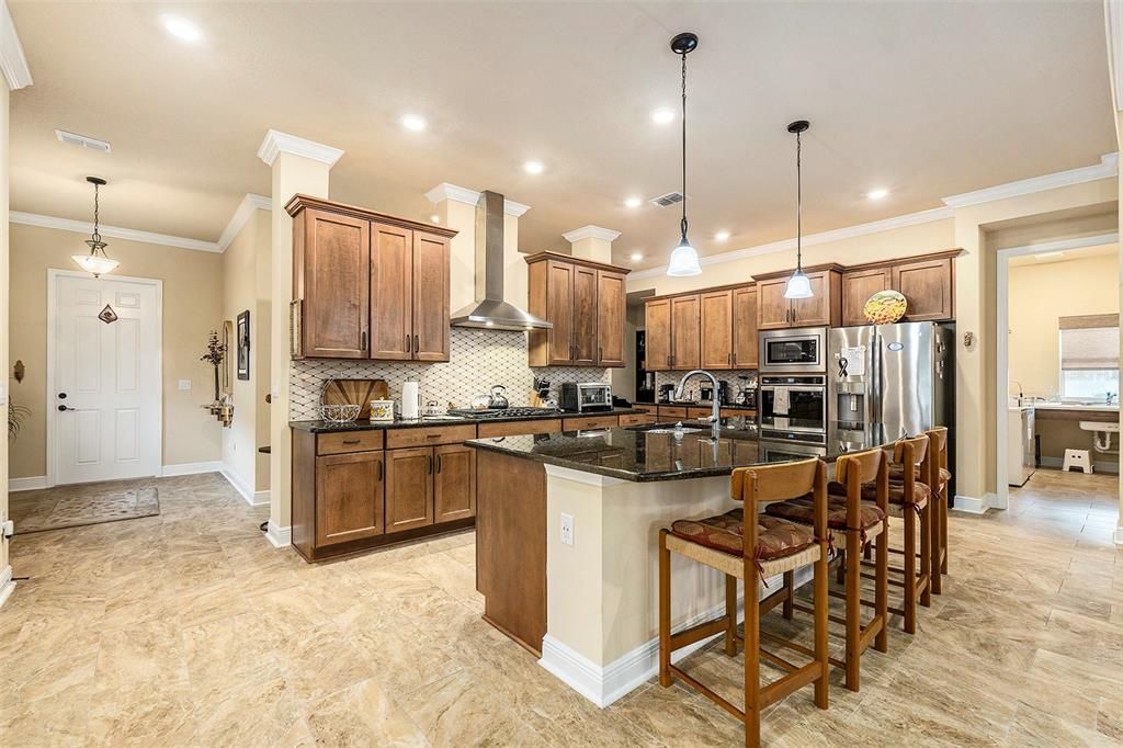 出租: $3,750 (3 贝兹, 2 浴室, 2153 平方英尺)