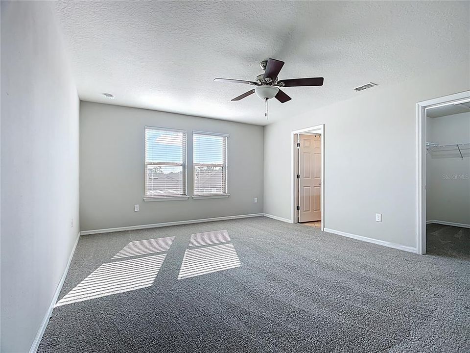 待售: $419,000 (5 贝兹, 3 浴室, 2705 平方英尺)