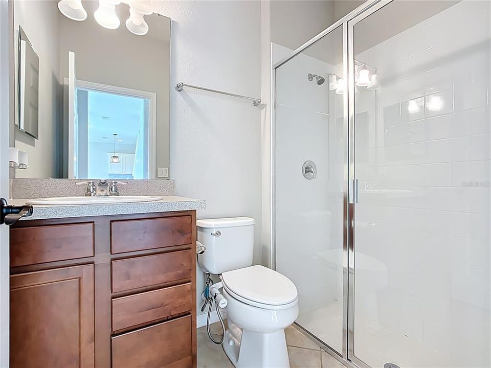 待售: $419,000 (5 贝兹, 3 浴室, 2705 平方英尺)