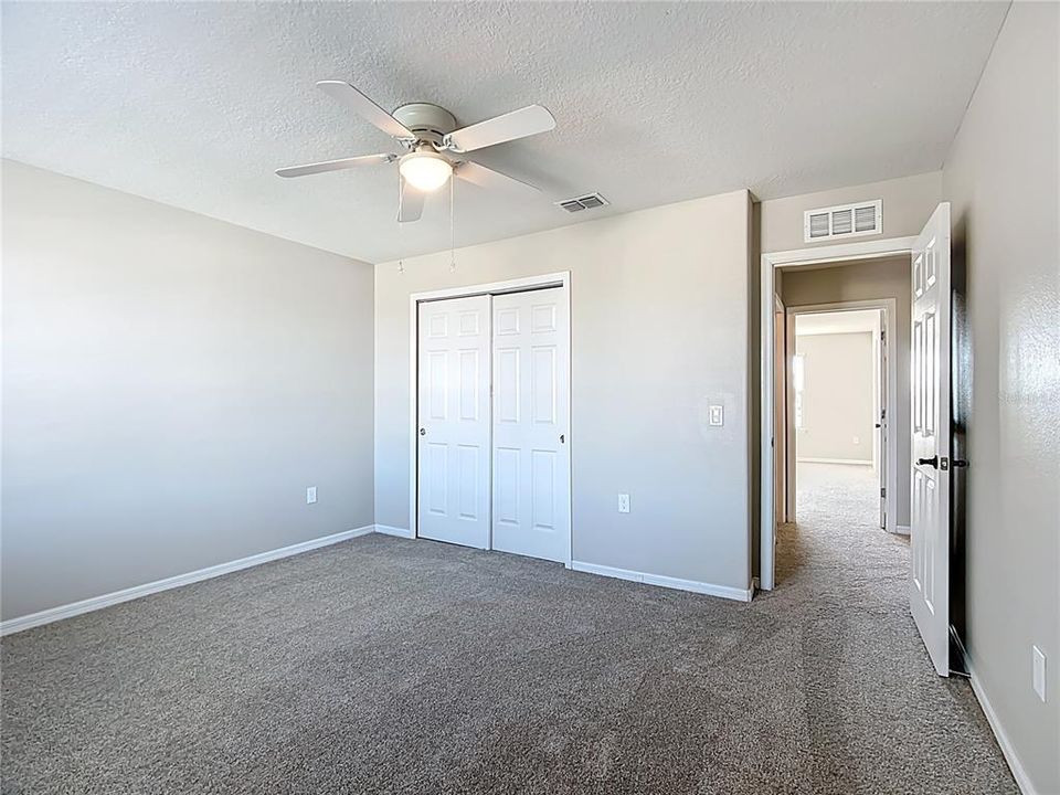 待售: $419,000 (5 贝兹, 3 浴室, 2705 平方英尺)