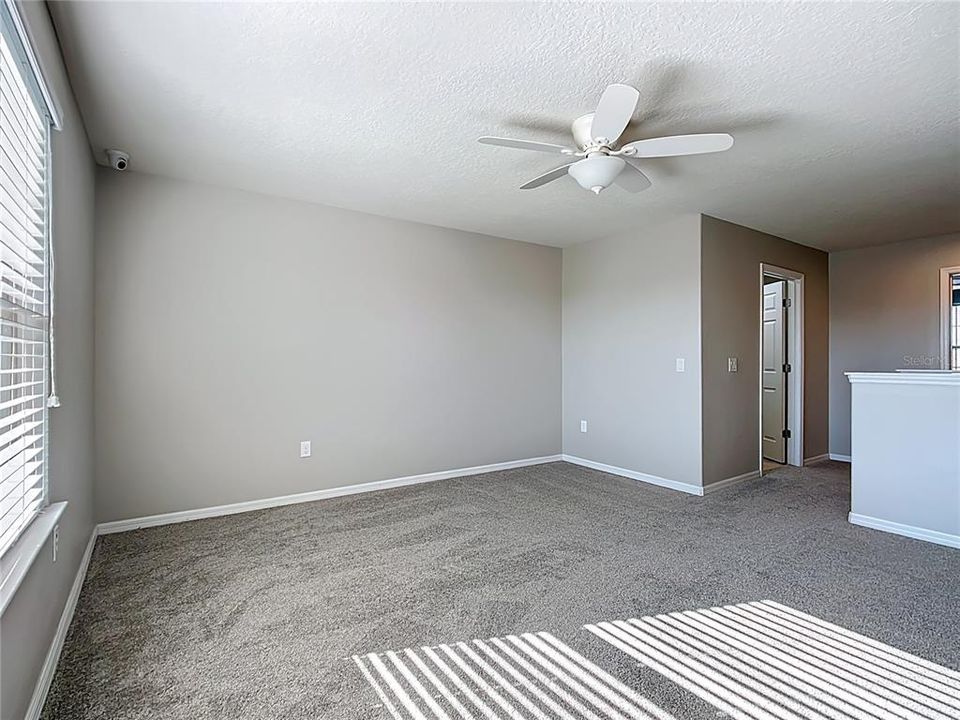 待售: $419,000 (5 贝兹, 3 浴室, 2705 平方英尺)