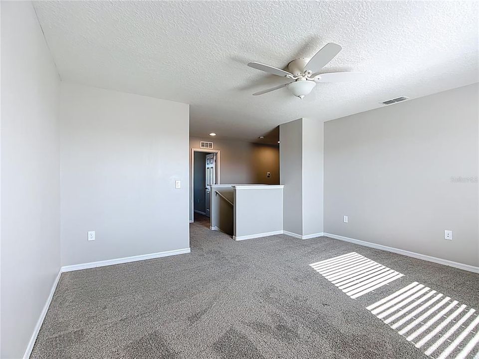 待售: $419,000 (5 贝兹, 3 浴室, 2705 平方英尺)