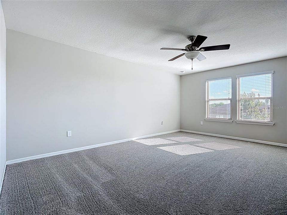 待售: $419,000 (5 贝兹, 3 浴室, 2705 平方英尺)