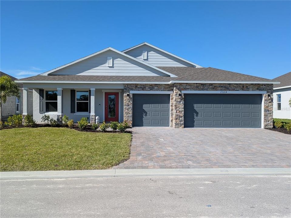 Recently Sold: $462,600 (4 beds, 3 baths, 2471 Square Feet)