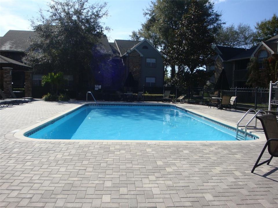 Active With Contract: $1,525 (2 beds, 2 baths, 946 Square Feet)