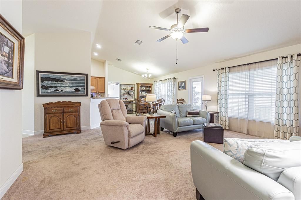 For Sale: $350,000 (4 beds, 2 baths, 1754 Square Feet)