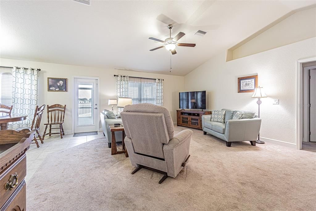 For Sale: $350,000 (4 beds, 2 baths, 1754 Square Feet)