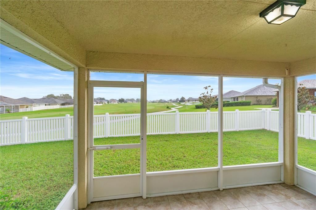 For Sale: $350,000 (4 beds, 2 baths, 1754 Square Feet)