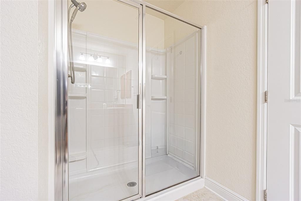 For Sale: $350,000 (4 beds, 2 baths, 1754 Square Feet)