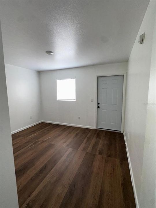 В аренду: $1,695 (3 спален, 2 ванн, 1108 Квадратных фут)