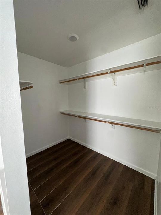 В аренду: $1,695 (3 спален, 2 ванн, 1108 Квадратных фут)