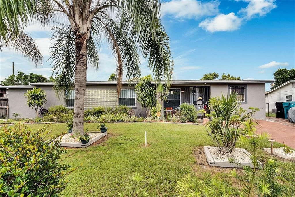 В аренду: $2,500 (4 спален, 2 ванн, 1856 Квадратных фут)