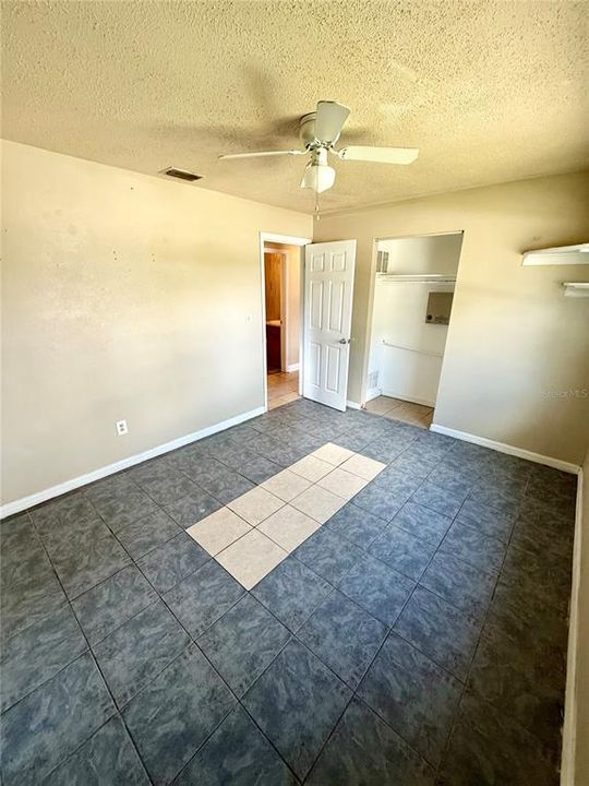 В аренду: $2,500 (4 спален, 2 ванн, 1856 Квадратных фут)