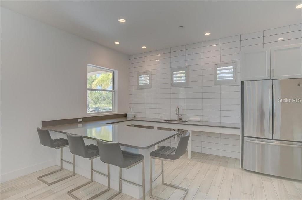 For Rent: $3,350 (2 beds, 2 baths, 1460 Square Feet)