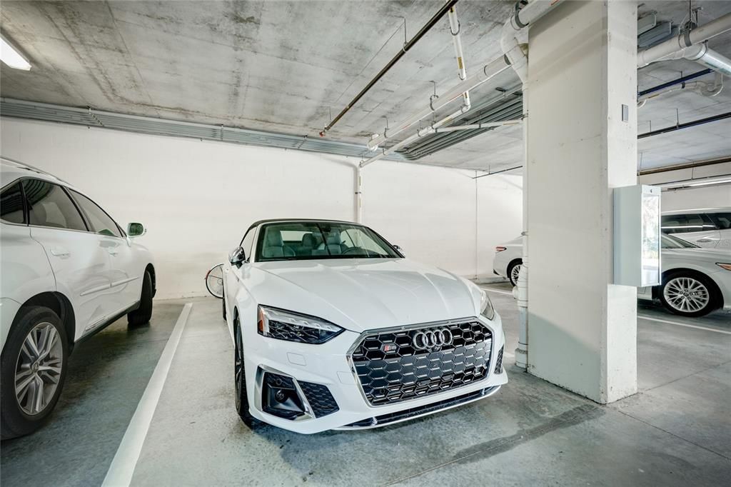 For Rent: $3,350 (2 beds, 2 baths, 1460 Square Feet)