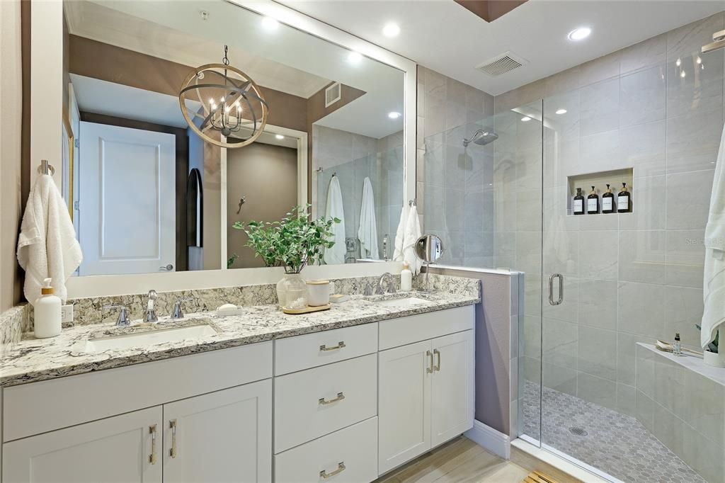 For Rent: $3,350 (2 beds, 2 baths, 1460 Square Feet)