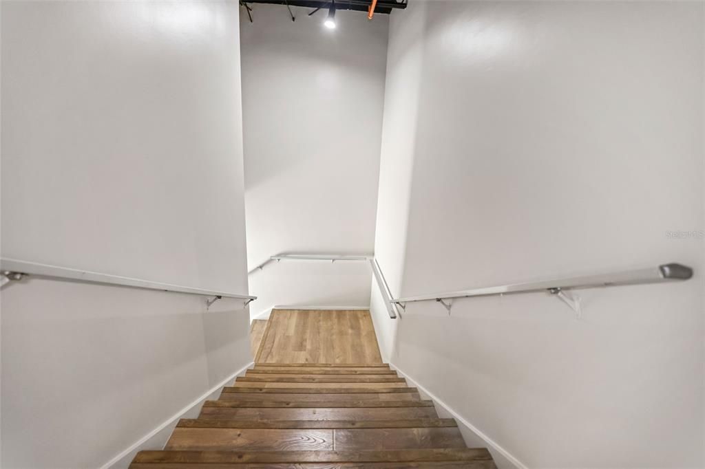 For Sale: $1,950,000 (4 beds, 3 baths, 7040 Square Feet)