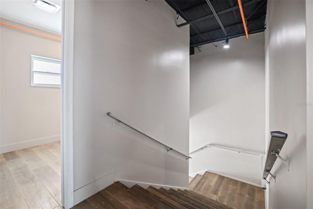 For Sale: $1,950,000 (4 beds, 3 baths, 7040 Square Feet)