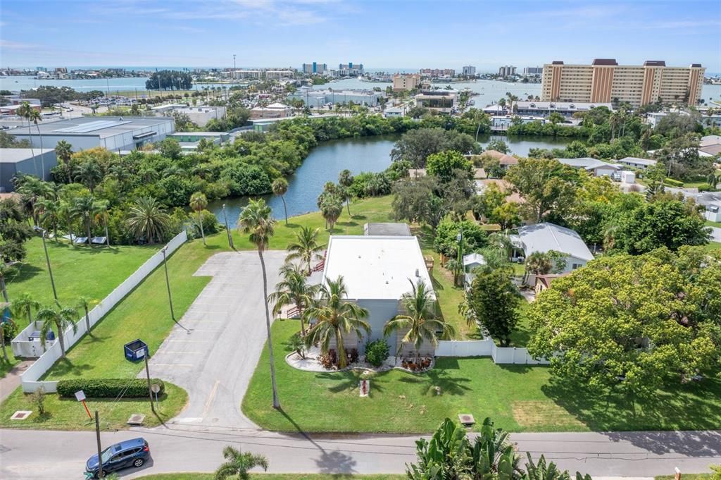 For Sale: $1,950,000 (4 beds, 3 baths, 7040 Square Feet)